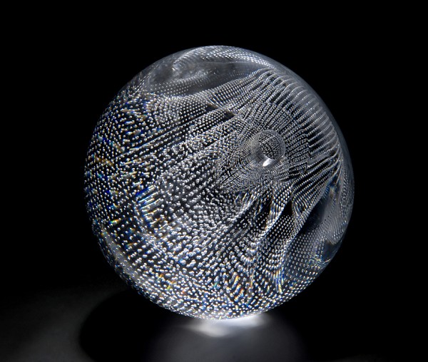Moire matrix 5 : seam, Shelley James, May 2012, Blown by Liam Reeves, 20 x 20 x 20cm, hot glass Image by Ester Segarra © 2012 Ester Segarra 